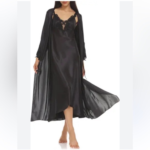 Flora by FLORA NIKROOZ Black Satin Stella Chemise Gown and Robe Set Negligee XL - Picture 2 of 16